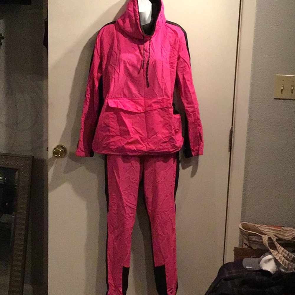 PINK women’s outfit